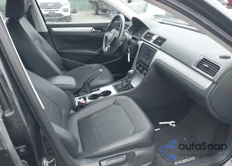 2013 Volkswagen Passat 2.5L Se из США, поврежденный, VIN 1VWBP7A37DC121793